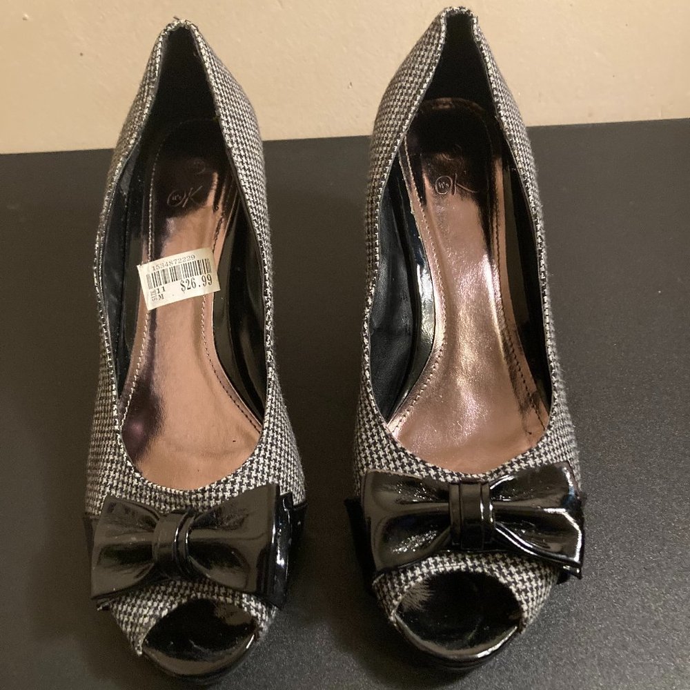 It's OK open toe heels